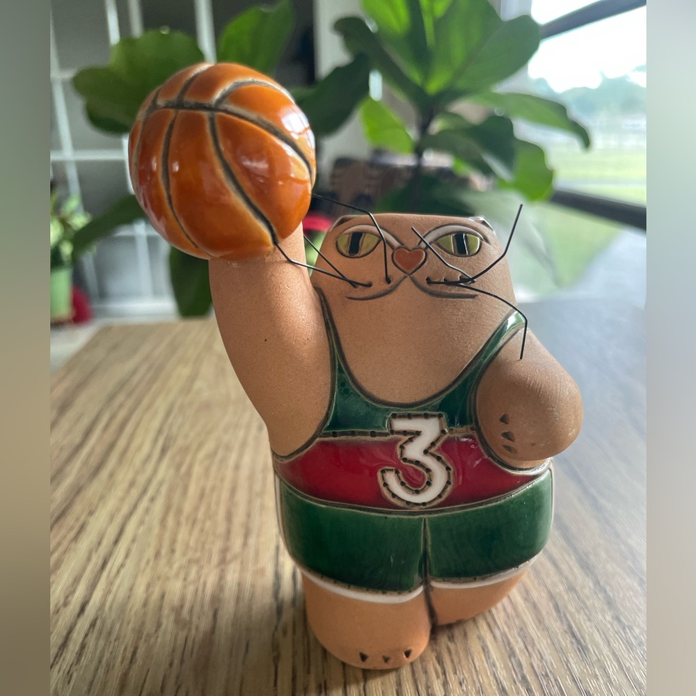 Vintage Artesania Rinconada Olga Basketball Kitty Cat 1994